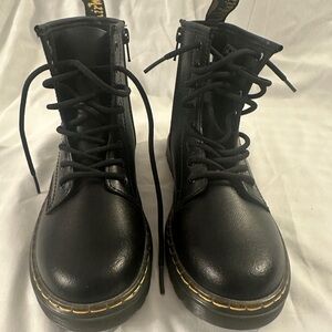 Dr. Martens Kids Black Leather Lace-Up Zip Combat Boots Size 3 Zavala